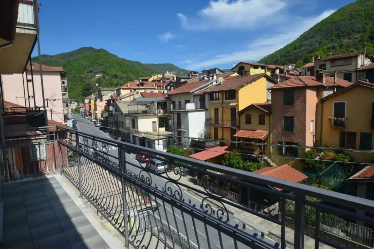La Casa Di Gb Διαμέρισμα Pieve di Teco Εξωτερικό φωτογραφία
